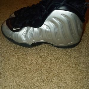 13c boys Silver Foamposites